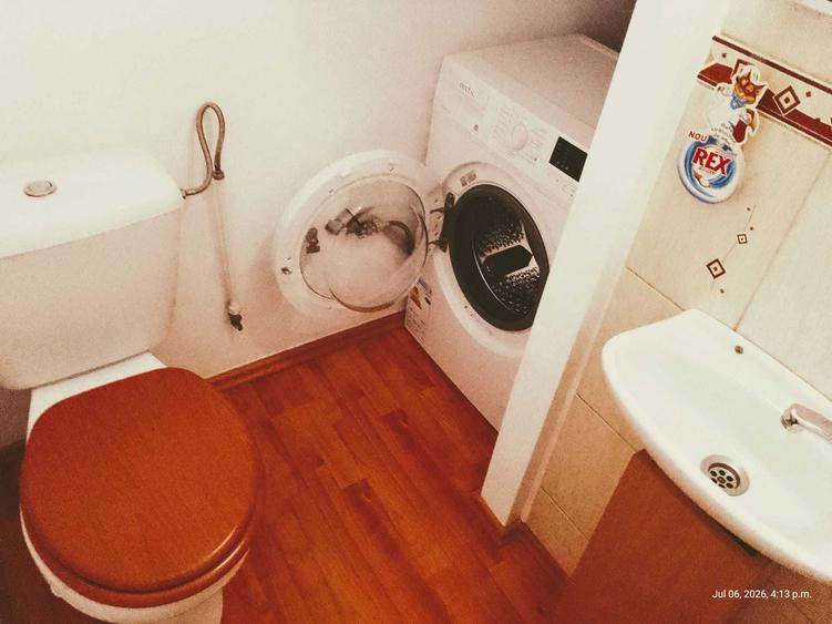 Apartament cu 3 camere decomandat în Ludoș