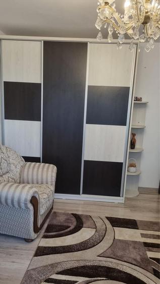 Apartament cu 2 camere decomandat în Eroii Revoluției