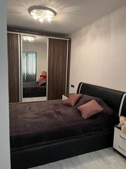 Apartament cu 2 camere decomandat în Micro 20