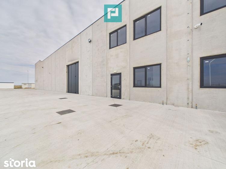 Spațiu comercial, de 524 mp, în Sânandrei