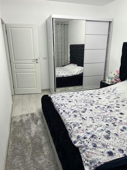 Garsonieră decomandată în Valea Adâncă