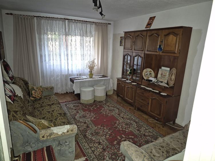 Apartament cu 2 camere decomandat în George Enescu