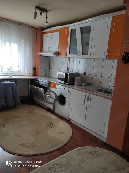 Apartament cu 2 camere decomandat în 22 Decembrie