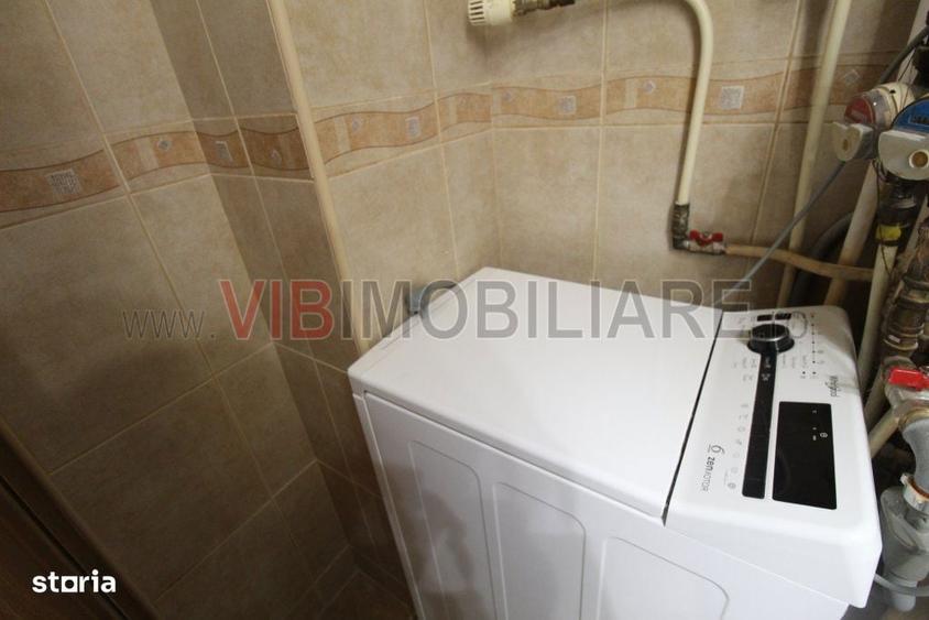 Garsonieră decomandată, mobilată în Decebal