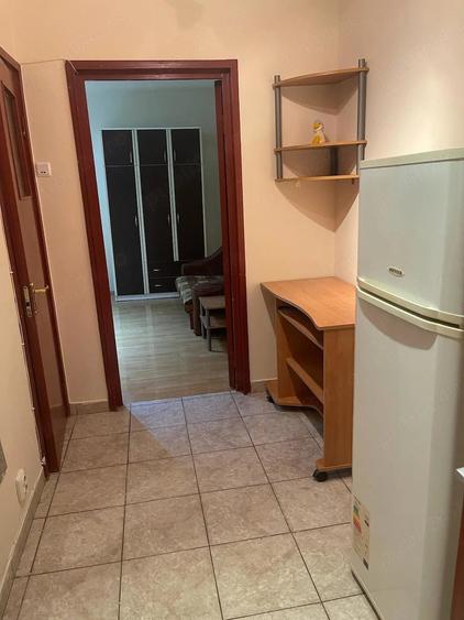 Garsoniera de inchiriat- sector 4 - 1