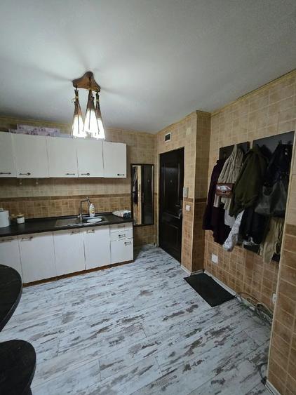 Apartament cu 2 camere decomandat în Obcini