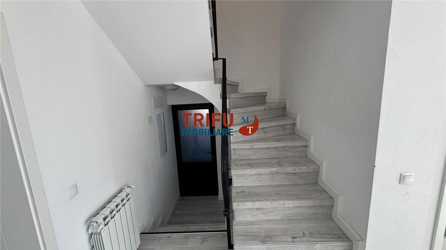 Casă individuală cu 5 camere cu Canalizare în Micești