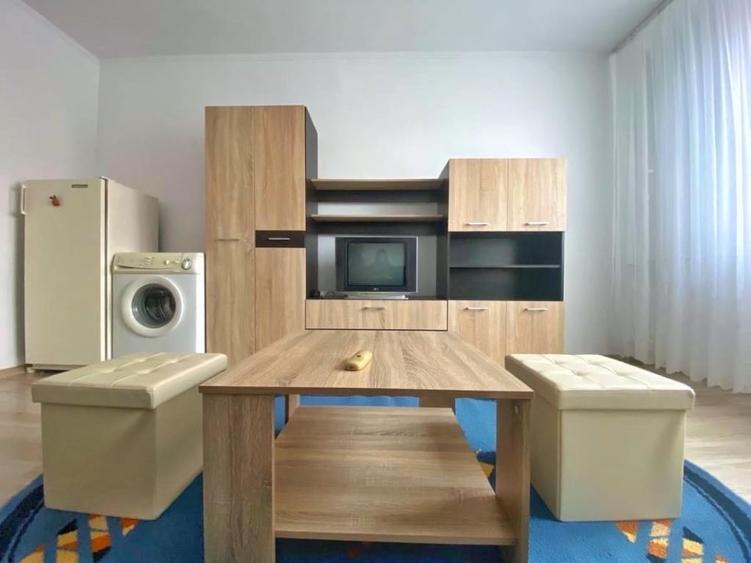 Garsonieră semidecomandată în Uzina 2