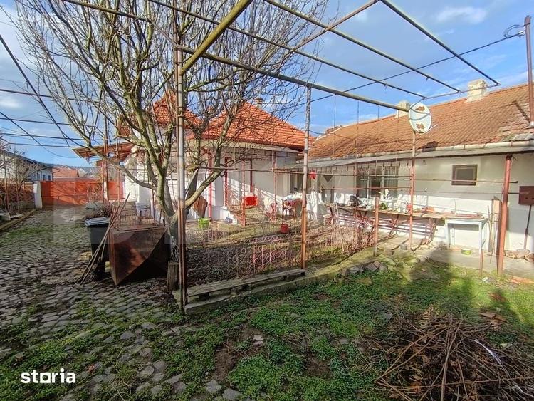 Casă cu 3 camere cu Teren 900 Mp în Central