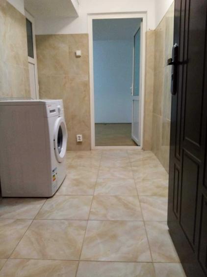 Apartament cu 2 camere decomandat în Micro 6