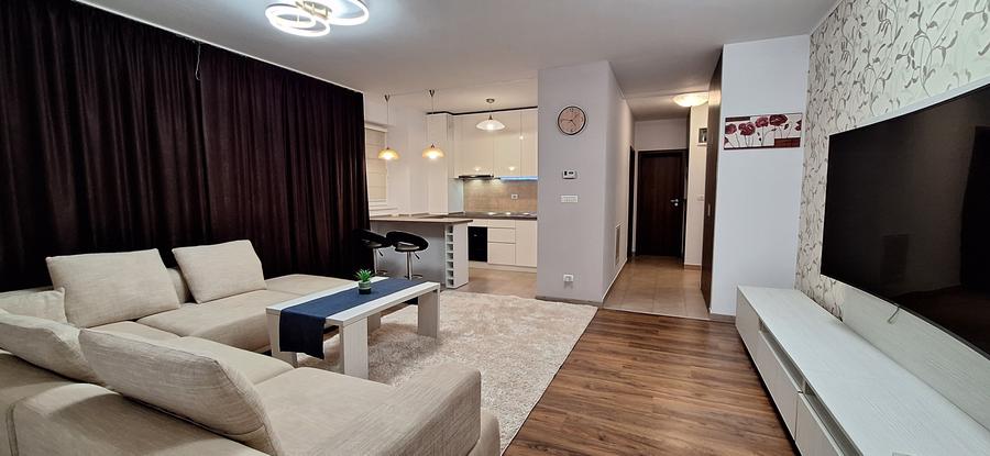 Apartament cu 3 camere decomandat, mobilat în Torontalului