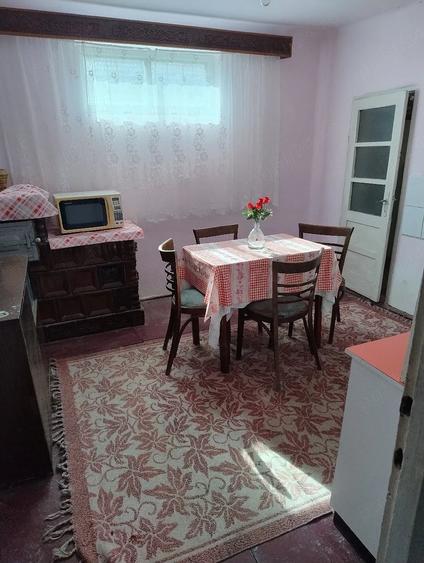 Casă cu Teren 1055 Mp în Central