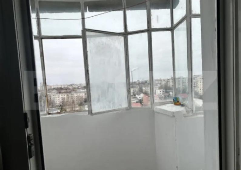 Apartament cu 3 camere decomandat în Brâncoveanu
