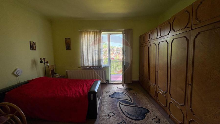 Casa intr-o loca?ie cu panorama deosebita, in zona Mosnei - 15