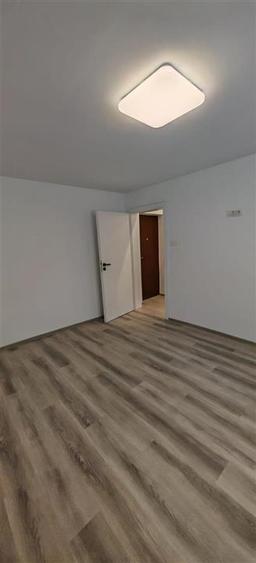 Garsonieră decomandată în Blașcovici