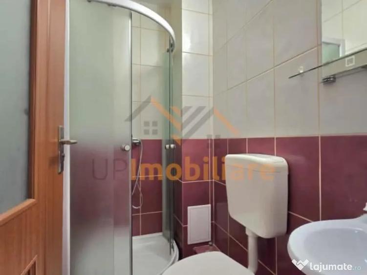 Apartament cu 3 camere decomandat în Decebal
