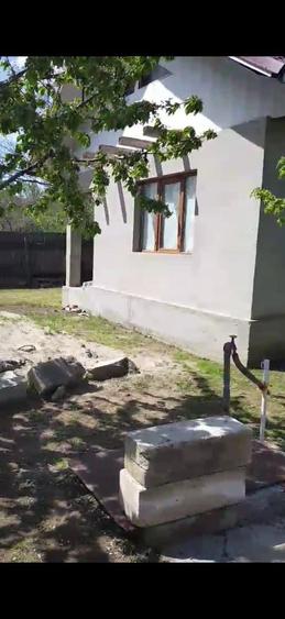 Vind casa la tara - 1