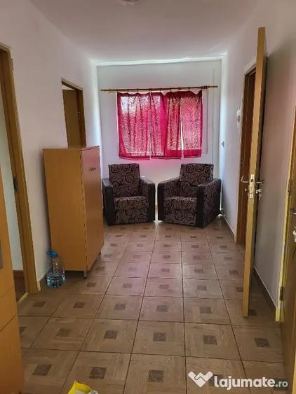 Casă cu 4 camere în Banloc