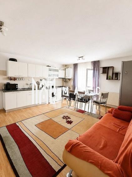 Apartament cu 3 camere decomandat, mobilat în Central