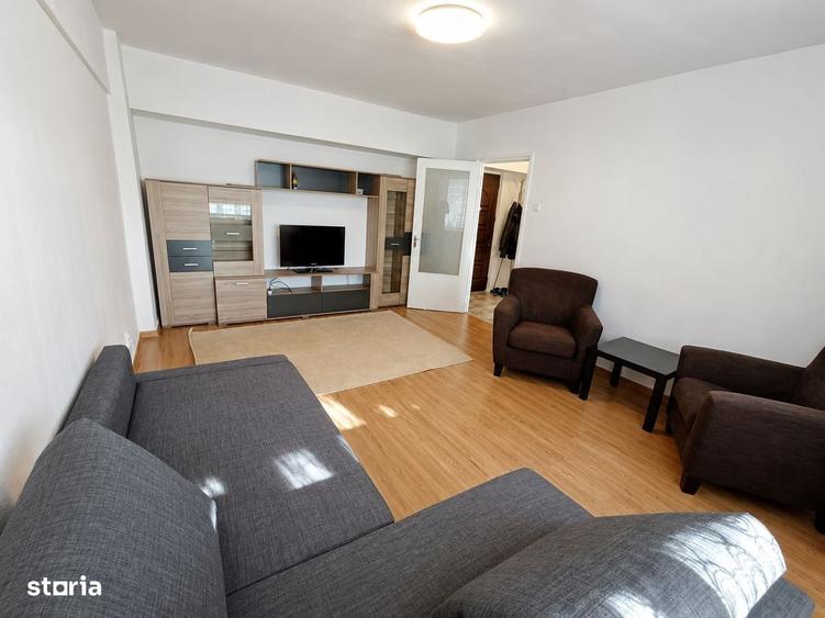 Apartament cu 2 camere decomandat în Titulescu