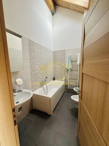 Apartament cu 3 camere, mobilat în Dumbrăvița