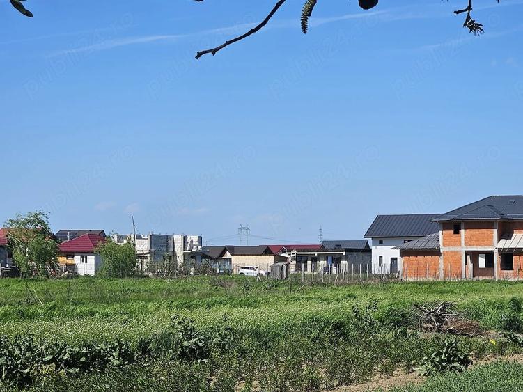 Teren de 1055 mp, în Dumitrana