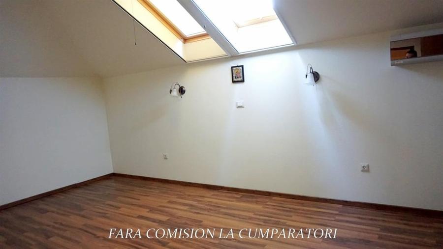 Casă individuală cu 5 camere cu Canalizare în Muereasca