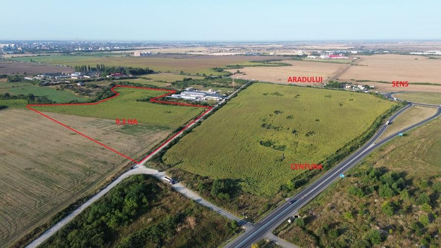 Teren Construcții intravilan de 95000 mp, în Aradului