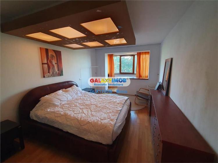 Apartament cu 3 camere semidecomandat, mobilat în Titan