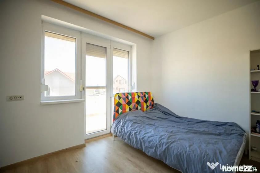 Casă cu 6 camere cu Teren 558 Mp în Central