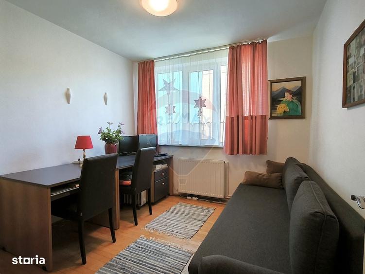 Apartament cu 3 camere decomandat în Central