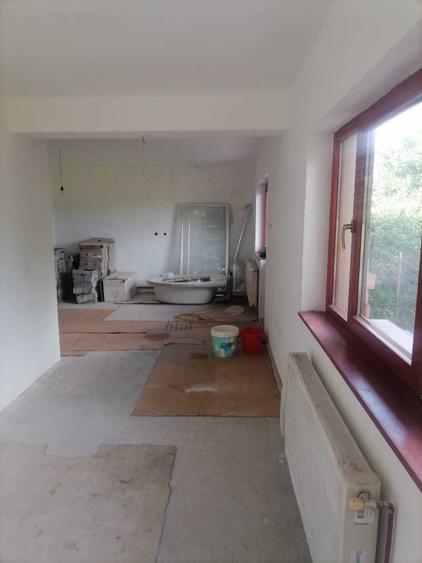 Casă cu 3 camere în Central