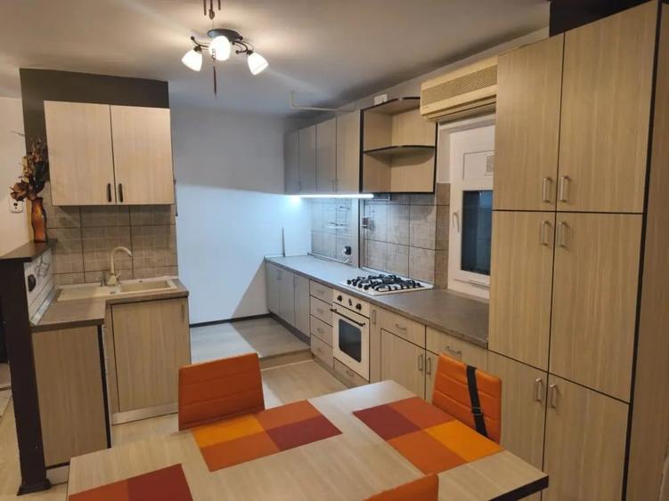Apartament cu 2 camere semidecomandat în Vitan