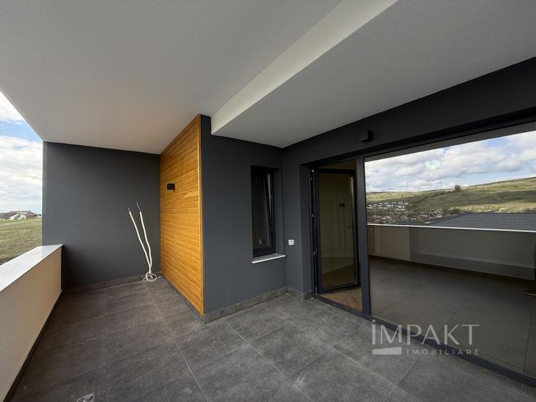 Duplex cu 4 camere cu Canalizare în Chinteni