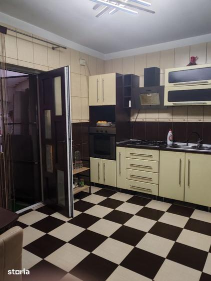Casă cu 4 camere cu Teren 333 Mp în Central