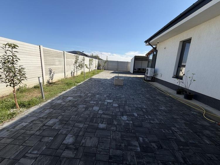 Casă cu 3 camere în Central
