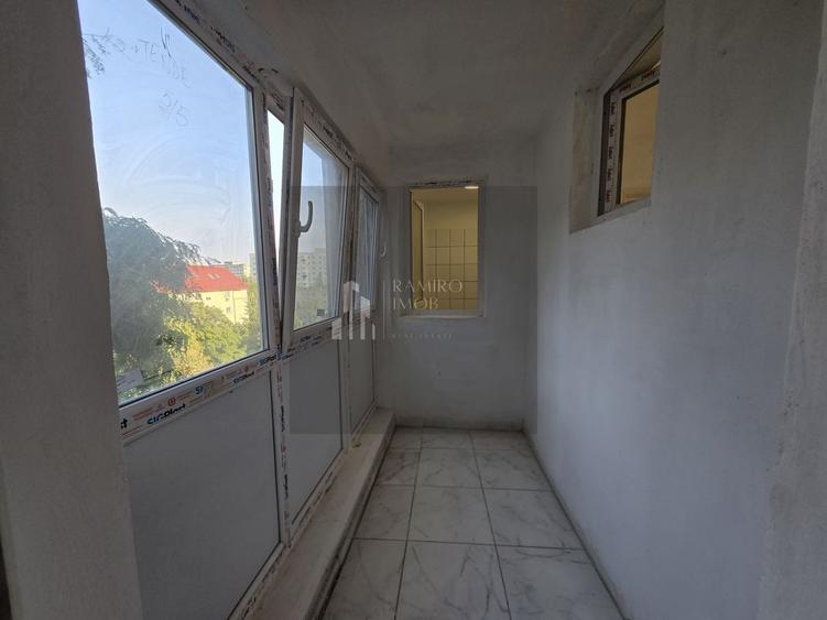 Apartament cu 2 camere decomandat, mobilat în Brâncoveanu