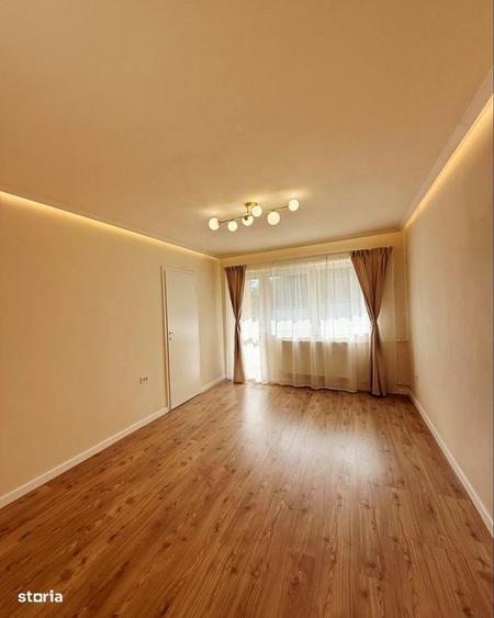 Apartament cu 3 camere decomandat în Drumul Taberei