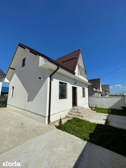 Casă cu 4 camere cu Teren 400 Mp în Lumina