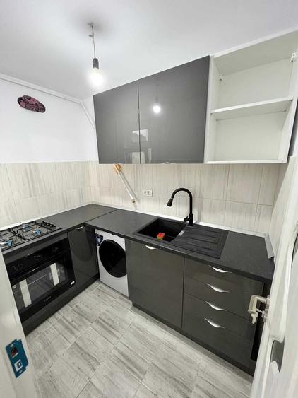 Apartament cu 3 camere decomandat în Dărmănești