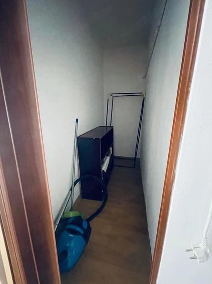 Apartament cu 2 camere decomandat în Berceni