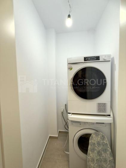 Apartament cu 2 camere decomandat în Tractorul