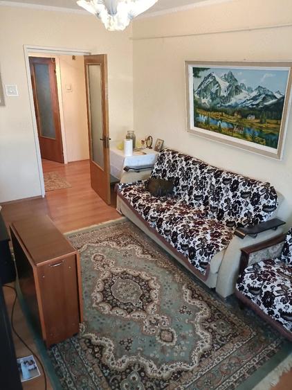 Apartament cu 2 camere decomandat în Est