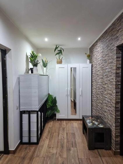 Casă cu 4 camere cu Teren 448 Mp în Rahova