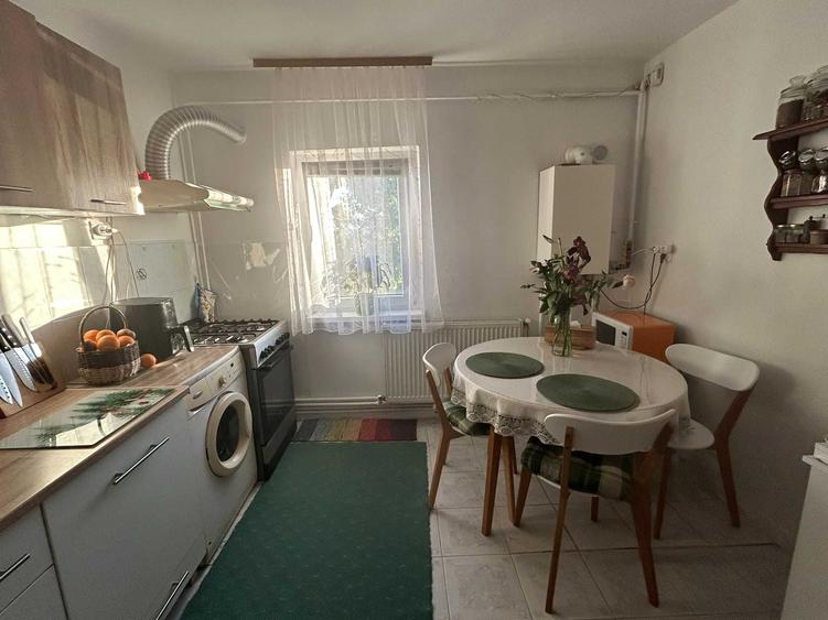 Apartament cu 2 camere semidecomandat în Exterior Vest