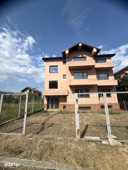 Casă cu Teren 462 Mp în Central