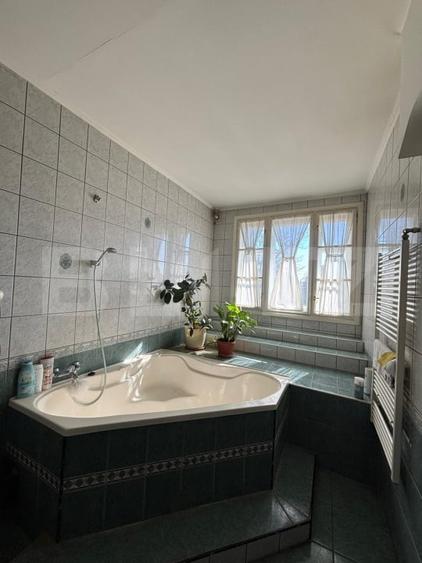 Apartament cu 3 camere, 128 mp, zona Ultracentrală - 14