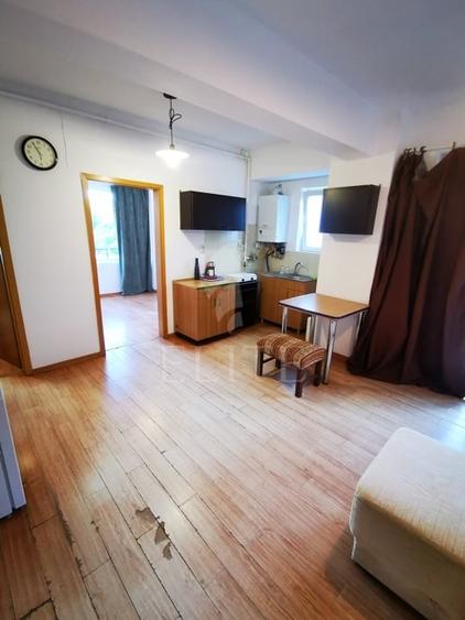 Apartament cu 3 camere semidecomandat, mobilat în Mănăștur