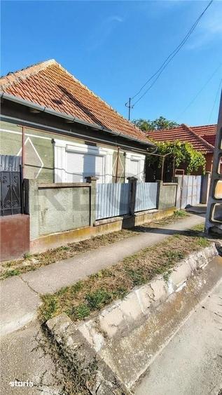 Casă cu 2 camere cu Teren 1597 Mp în Husasău de Tinca