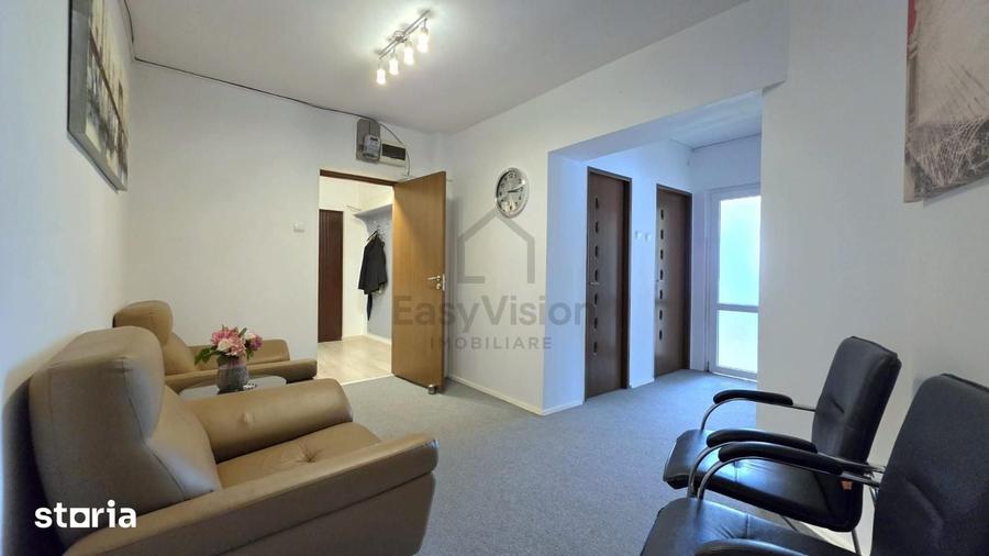 Apartament cu 4 camere decomandat în Centrul Istoric